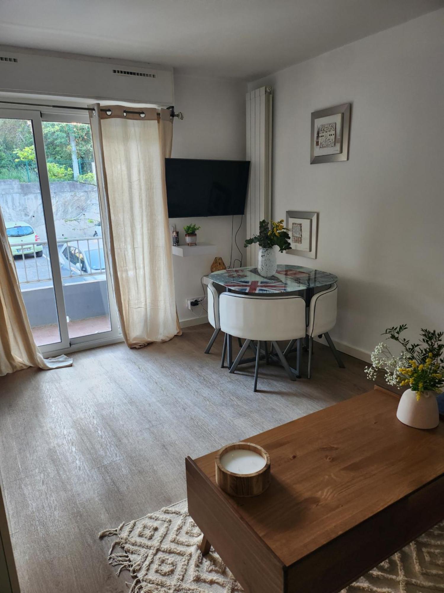 Appartement Plan Des 4 Seigneurs 蒙彼利埃 外观 照片